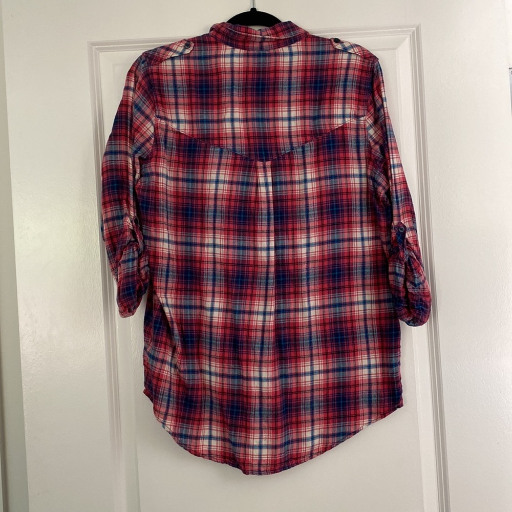 Express button up - Picture 2 of 2